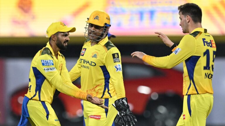 2025-03-23T151327Z_201093507_UP1EL3N16ADSN_RTRMADP_3_CRICKET-CSK-MI.JPG