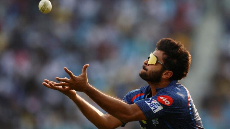 2025-04-12T133922Z_2097761017_UP1EL4C0VXETG_RTRMADP_3_CRICKET-IPL-LSG-GT.JPG