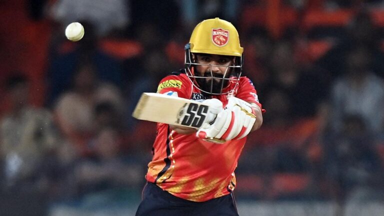 2025-04-12T144725Z_1126648583_UP1EL4C1530AJ_RTRMADP_3_CRICKET-IPL-SRH-PBKS.JPG