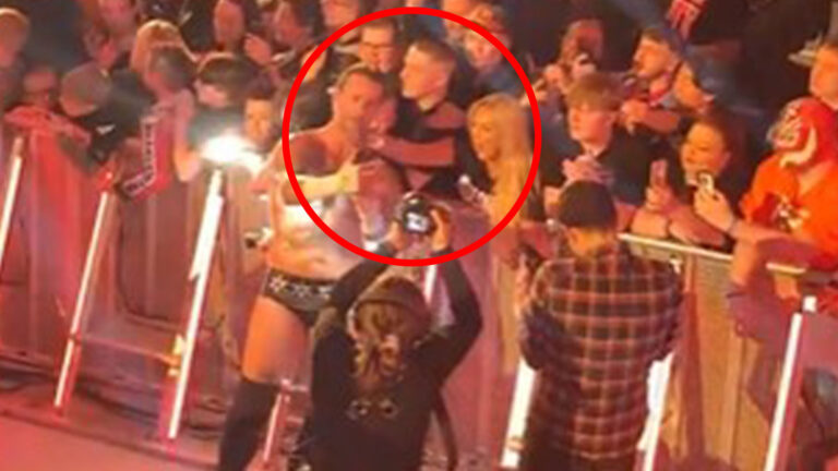 MM-OFF-PLATFORM-WWE-FAN.jpg