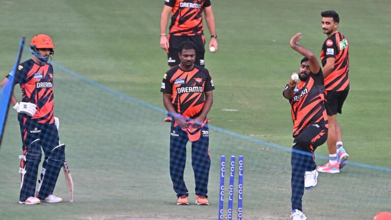 vjkvg-sunrisers207.JPG
