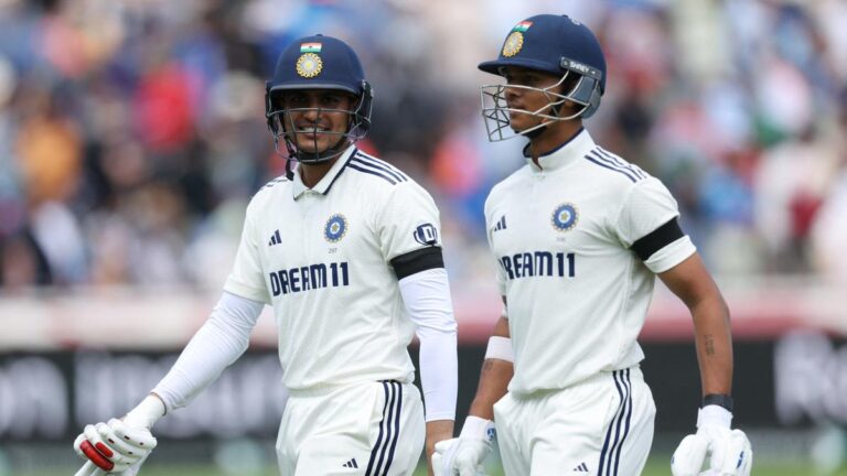 2025-07-02T120704Z_1466398056_UP1EL720XNQVE_RTRMADP_3_CRICKET-TEST-ENG-IND.JPG