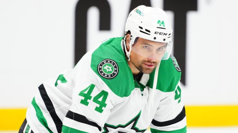 five-worst-signings-first-day-nhl-free-agency.jpg